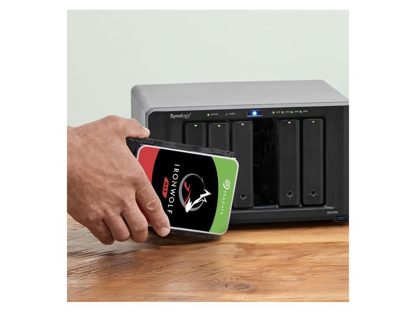 Seagate 10TB Ironwolf ST10000VN000 3.5" 256MB 7200 Rpm Nas Disk Harddisk (Koyuncu Distribitör Ürünü)