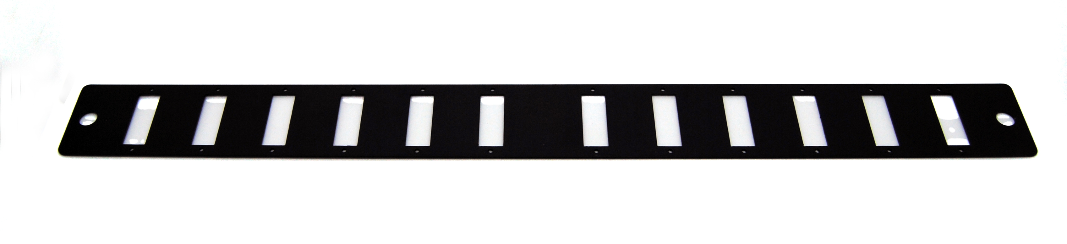 BEEK BN-FP191U-QL-12SCD Beek BN-FP191U-QL Model Fiber Patch Panel Kutusu için 1U 12SC DX Ön Plaka Seti