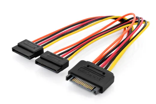 DIGITUS AK-430405-003-M Dahili Y-güç kaynağı kablosu, Erkek/Dişi/Dişi, 0.3 metre,SATA 15-pin