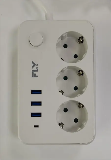 Fly 3406-01 3lü Anahtarlı 2.1A 3Usb Şarj Çıkışı 2mt Anahtarlı Akım Korumalı Priz Çocuk Koruması alternatif görünüm