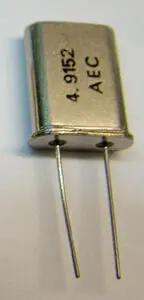 SCHUKAT QM004.9152 KRISTAL, 4,9152 MHz HC-18/U