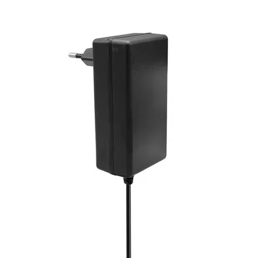 POWERMASTER PM-12667 12 VOLT - 3 AMPER 5.5*2.5 MM UÇLU PLASTİK KASA PRİZ TİPİ ADAPTÖR alternatif görünüm