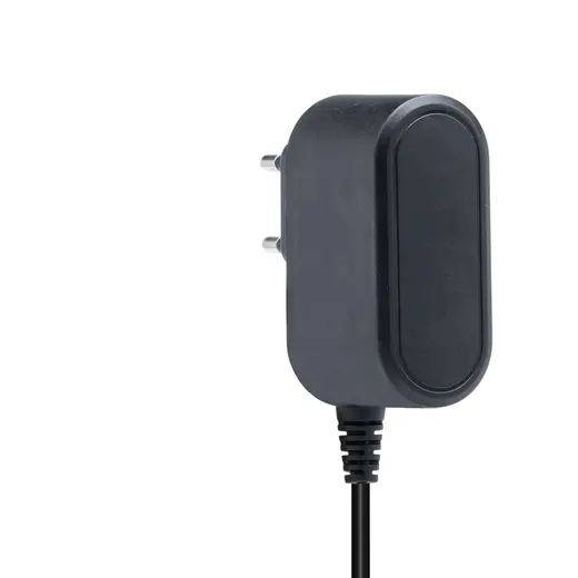 WEKO 5 VOLT - 2 AMPER MICRO USB UÇ YERLİ ÜRETİM TABLET ADAPTÖRÜ alternatif görünüm
