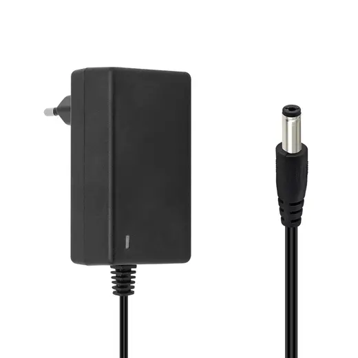 WEKO 7.2 VOLT - 1 AMPER 5.5*2.5 UÇLU KIRMIZI YEŞİL LEDLİ YERLİ ÜRETİM PRİZ TİPİ ŞARJ ADAPTÖR (OUT:6V-1A) alternatif görünüm