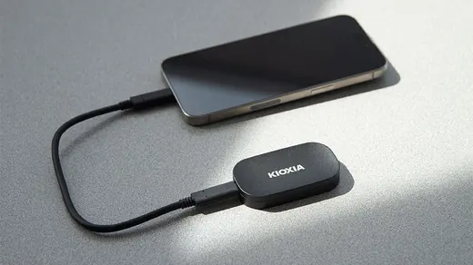 KIOXIA EXCERIA PLUS G2 1 TB USB3.2 1050/1000 TASINABILIR SSD (LXD20K001TG8) alternatif görünüm