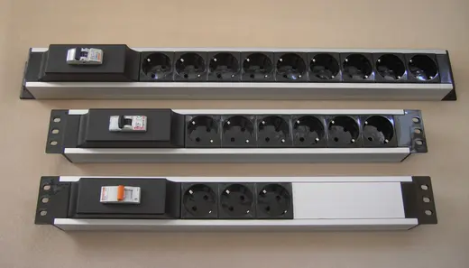 FORMRACK F-F082PR6SA Sigortalı 6 lı 19" Alüminyum Priz