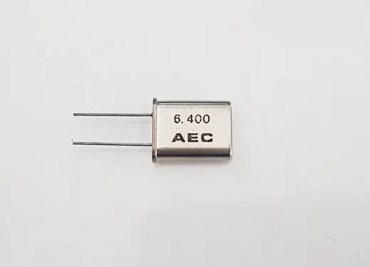 SCHUKAT QM006.4 KRISTAL, 6,4 MHz HC-18/U