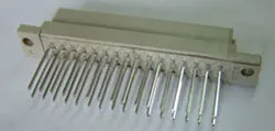 DIGITUS AHB 32-U2-III B TIP 32 PIN DISI YARIM UZUN.