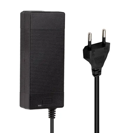 WEKO 16.8 VOLT - 3 AMPER 5.5*2.5 UÇLU KIRMIZI YEŞİL LEDLİ MASA TİPİ ŞARJ ADAPTÖRÜ alternatif görünüm