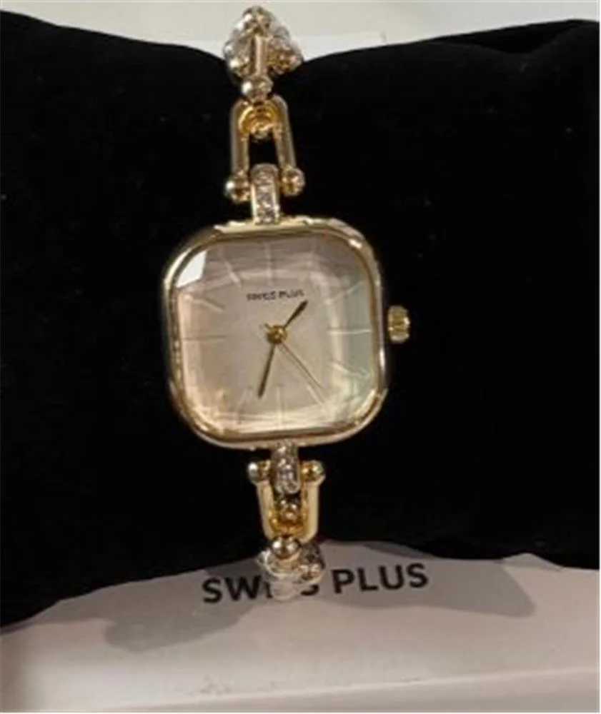 Swiss Plus Woman Watch Model-7 ST0227KBL Gold(Kol Saati)