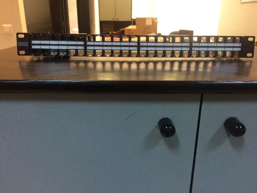DIGITUS DN-91424 48 Port Boş Patch Panel, Zırhlı Keystone Jack Takılabilir, 1U Yüksekliğinde, siyah RAL 9005 renk görseli 5